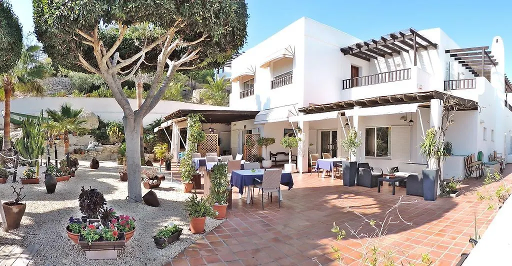 Hotel las Calas Agua Amarga  2*, Agua Amarga (Almeria)